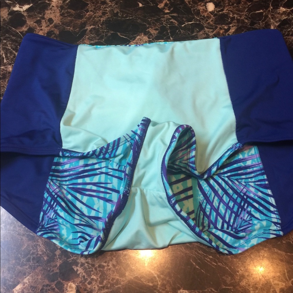 Amore 2 piece Bathing Suit - Picture 3 of 5